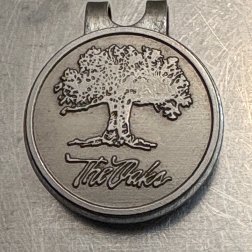 Golf Marker with magnetic clip from The Oaks